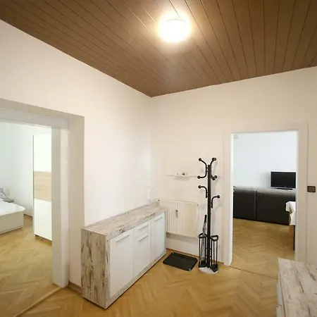 Skyscraper Tour As Apartamento *