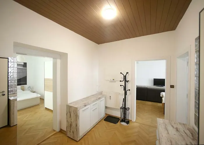 Skyscraper Tour As 公寓 *