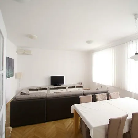 Skyscraper Tour As *