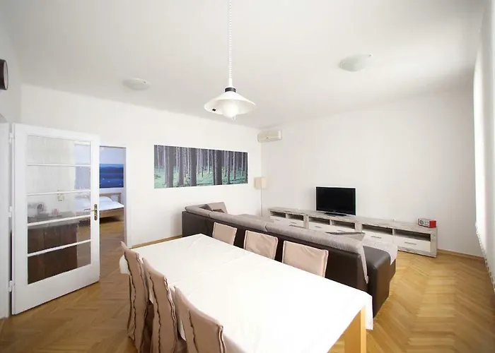 Skyscraper Tour As * Liubliana